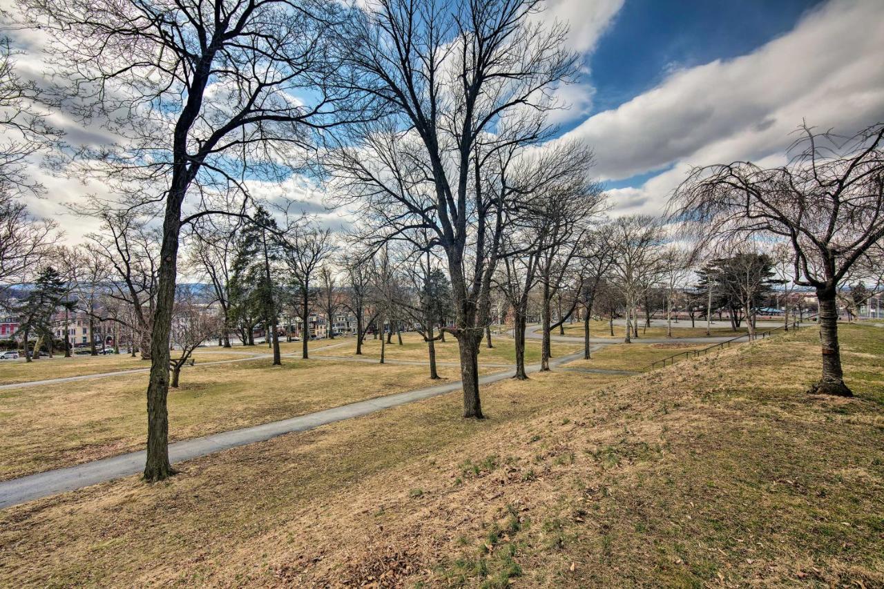 Reading Apt, Walk To Shops, Dining And City Park! 外观 照片